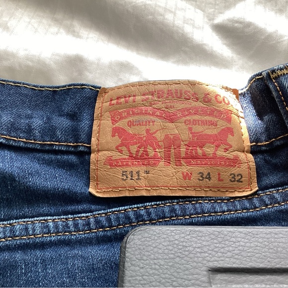 Levi's 511 Dark Blue Straight Men's Jeans - Picture 2 of 7